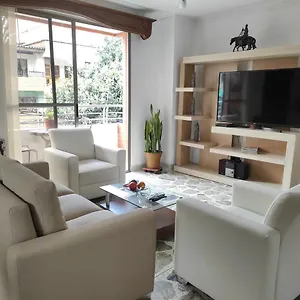 https://hermoso-apartamentoa-27-min-del-poblado-apartment.colombiamedellinhotels.com